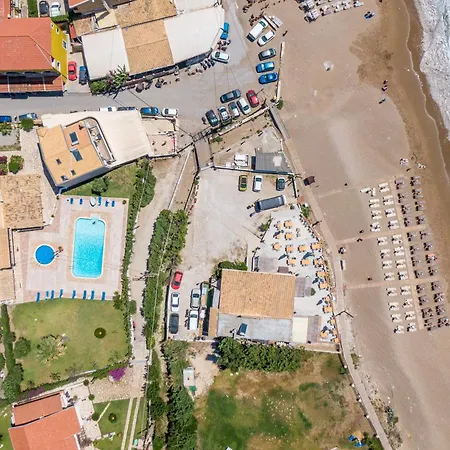 Mires House Front 2 * Agios Gordios (Corfu)