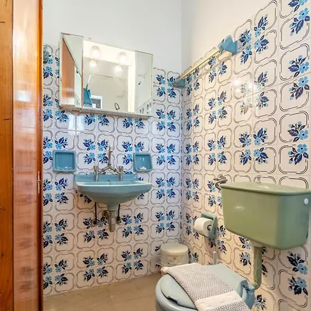 Mires House Front 2 * אגיוס גורדיוס